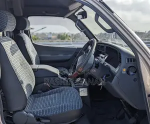 Toyota HiAce 1986 Grey