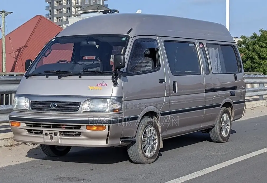 Toyota HiAce 1986 Grey