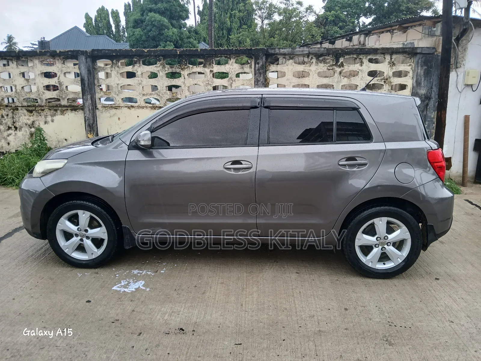 Toyota IST 2008 Gray