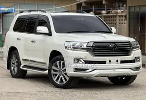 Photo - Toyota Land Cruiser 4.6 V8 ZX 2018 White