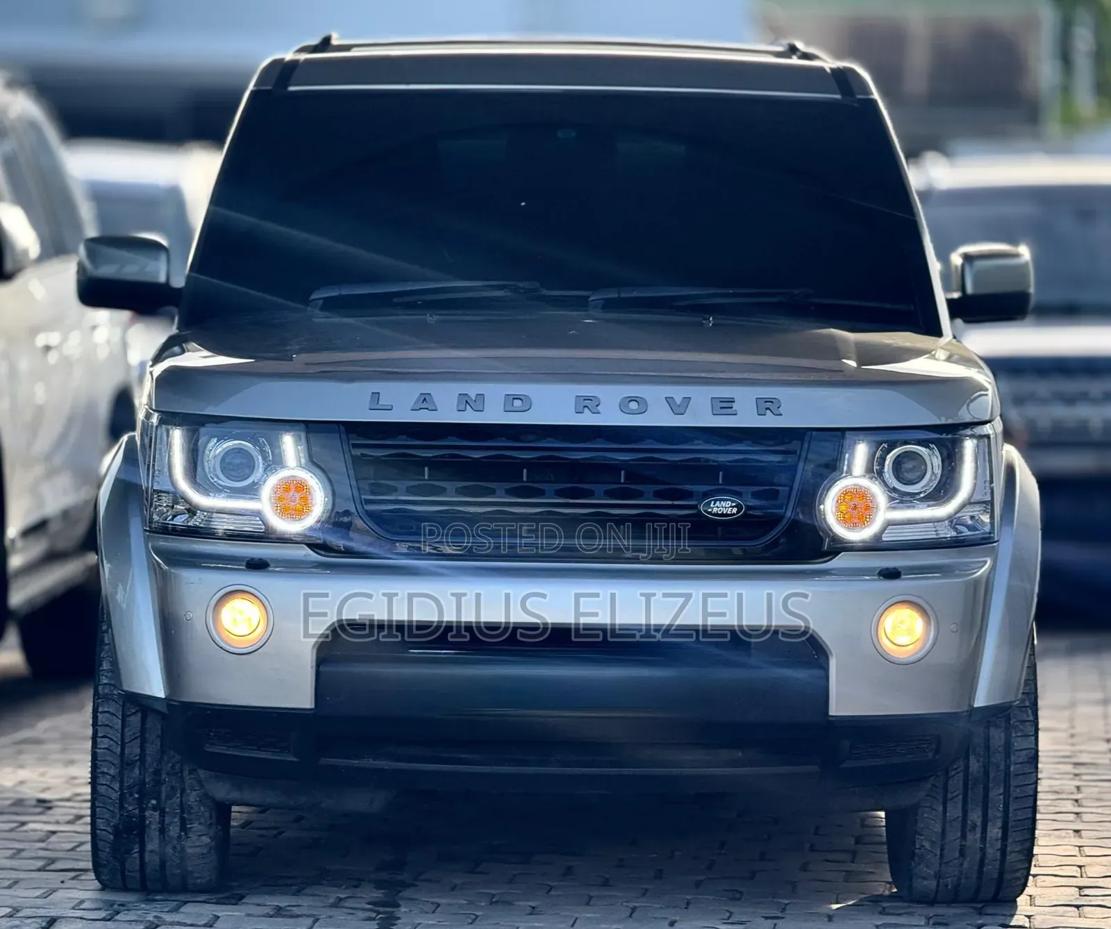 Land Rover Discovery 2011 Silver