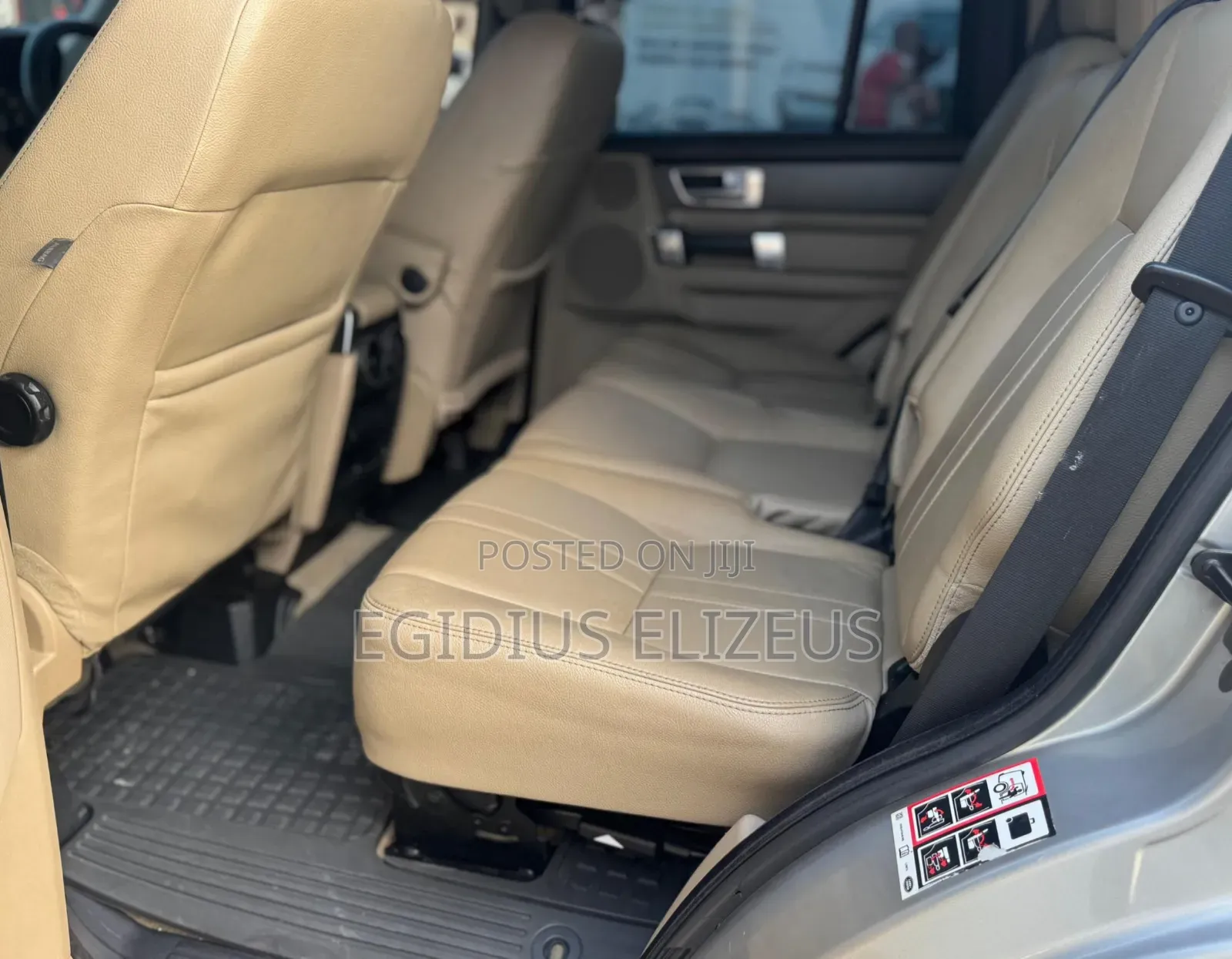 Land Rover Discovery 2011 Silver
