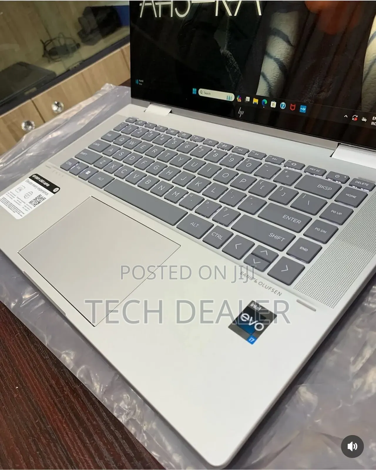 New Laptop HP Envy 13 16GB Intel Core I7 SSD 1T