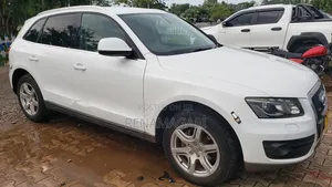 Audi Q5 2011 White