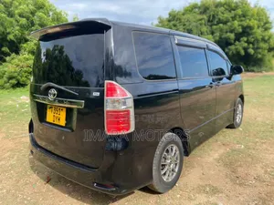 Toyota Noah 2009 Black