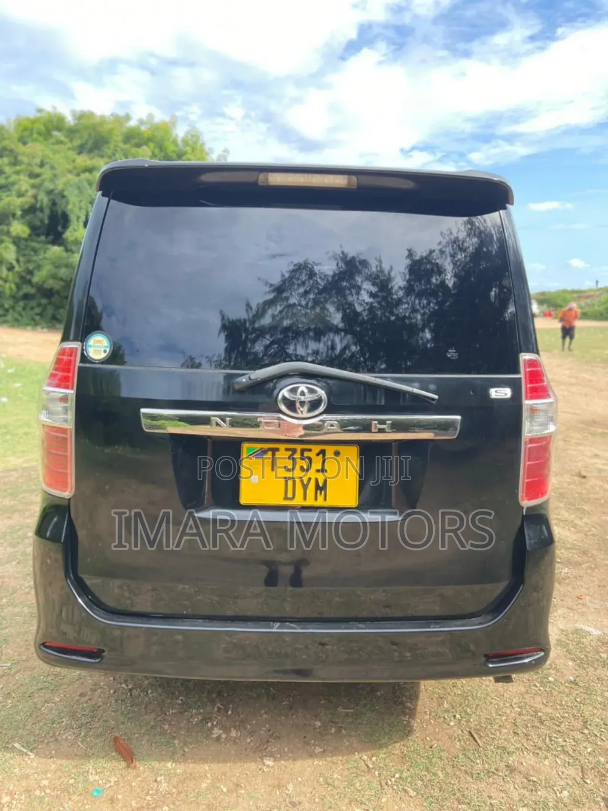 Toyota Noah 2009 Black