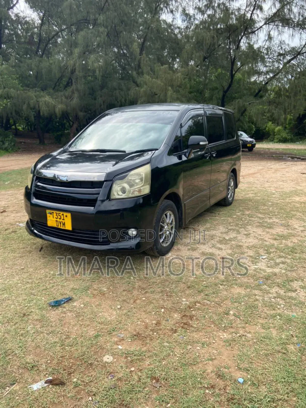 Toyota Noah 2009 Black
