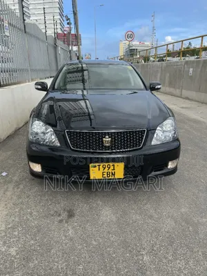 Toyota Crown 2012 Black
