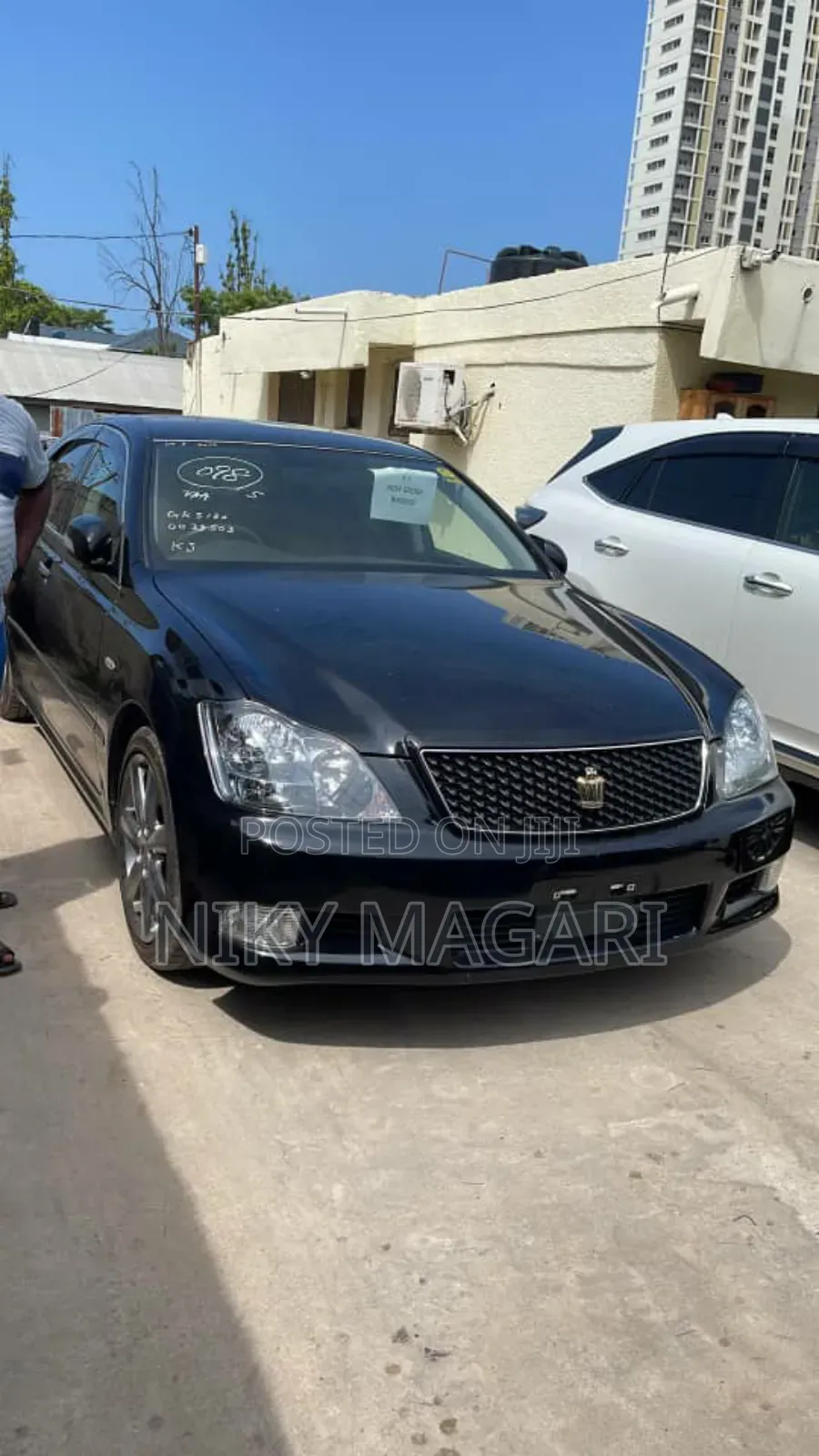Toyota Crown 2012 Black