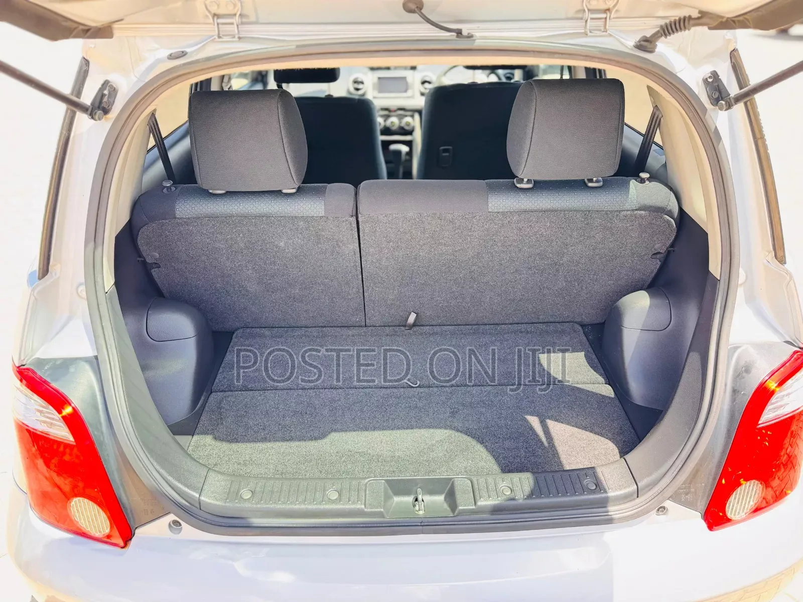 Toyota IST 2006 Silver