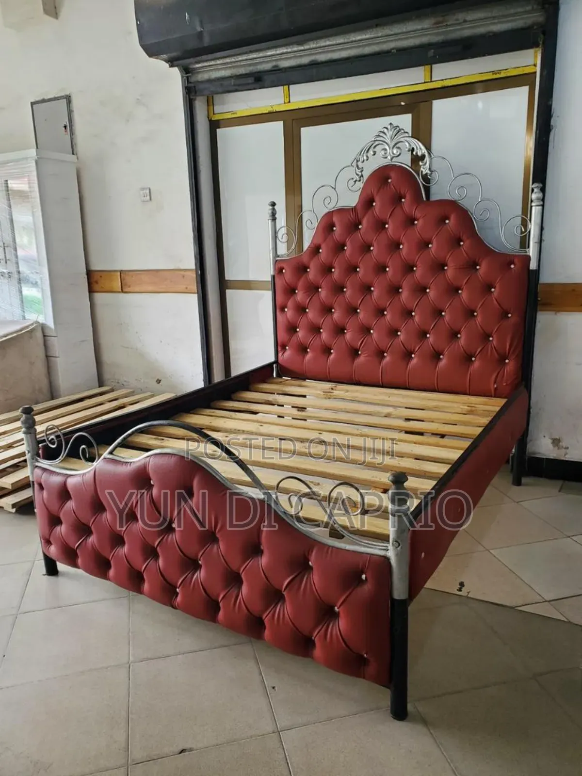 Kitanda Bedsofa Ya Chuma 5X6