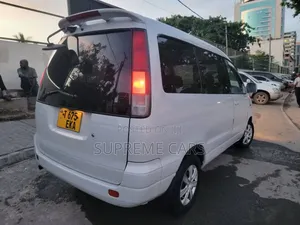 Toyota Noah 2001 White