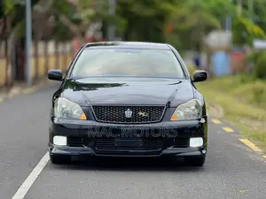 Toyota Crown Royale 2005 Black