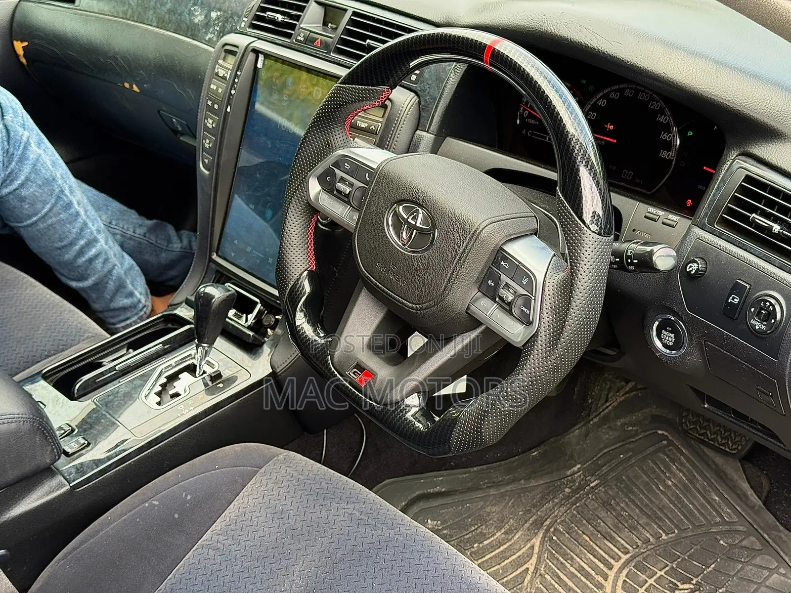 Toyota Crown Royale 2005 Black