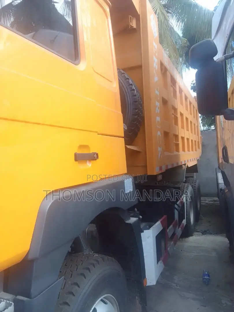 New Shacman F3000 6X4 Tipper