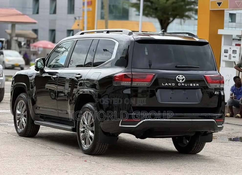 Toyota Land Cruiser 2023 Black