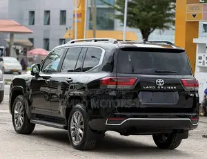 New Toyota Land Cruiser 2023 Black