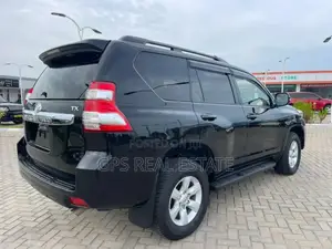 Toyota Land Cruiser Prado 2015 Black