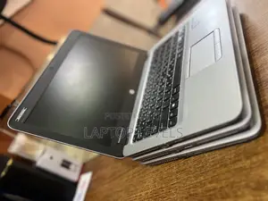 Laptop HP EliteBook 820 G3 8GB Intel Core I3 SSD 256GB