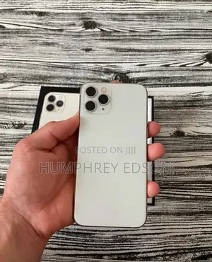 New Apple iPhone 11 Pro Max 256 GB White