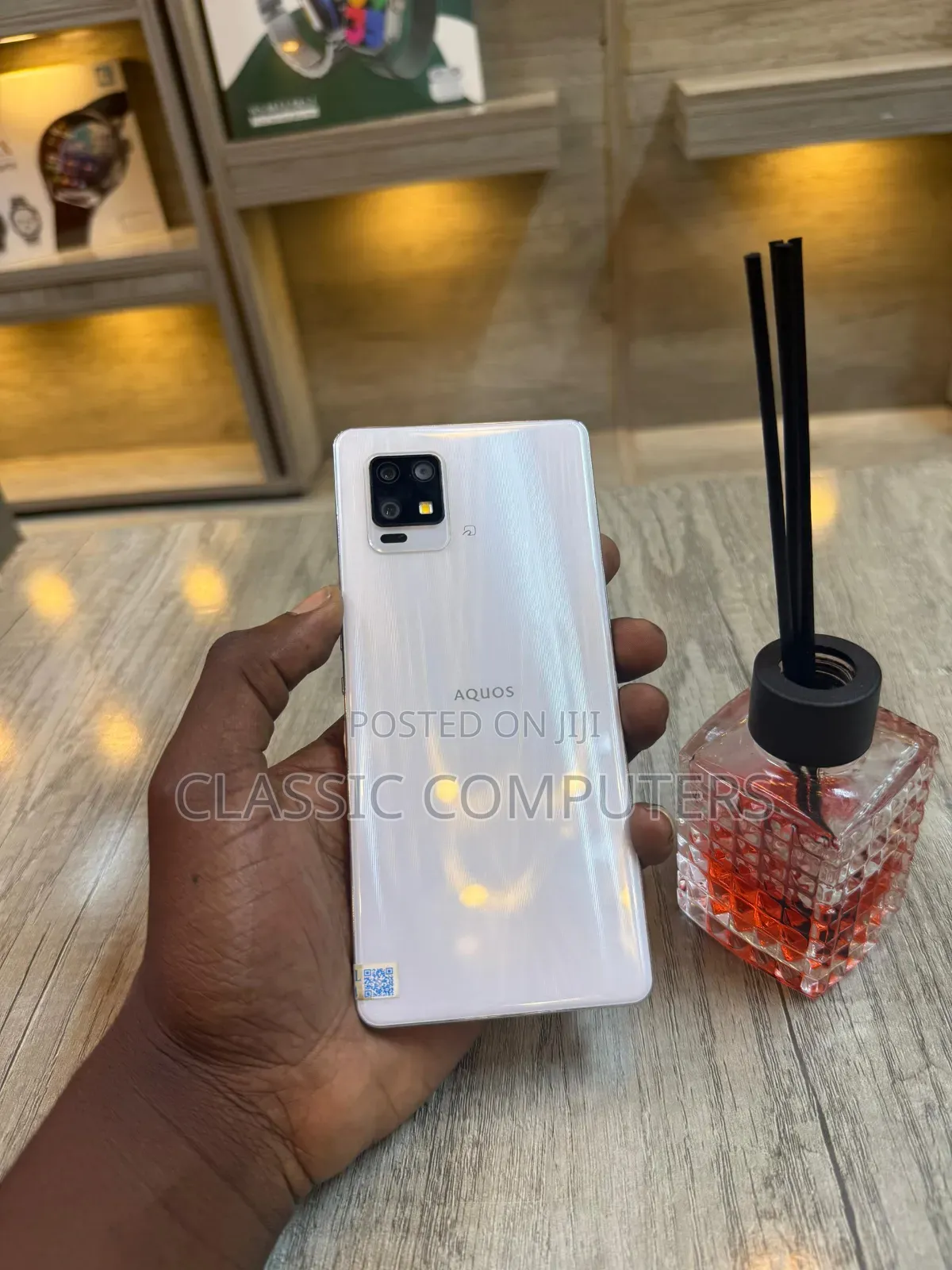 Sharp Aquos zero6 128 GB White