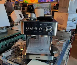 Geepas Espresso and Cappuccino Coffee Machine 20 Bar