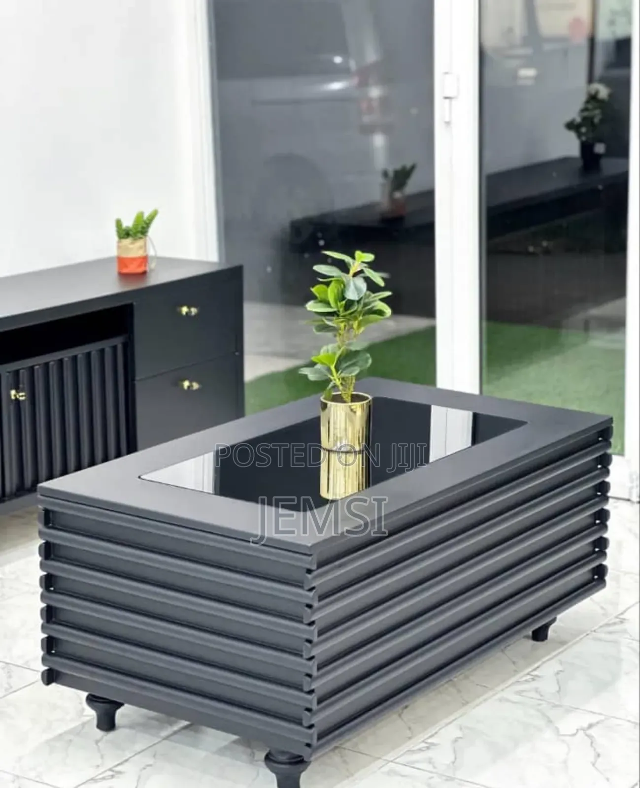 Coffee Table Ya Kioo Juu, Free Delivery