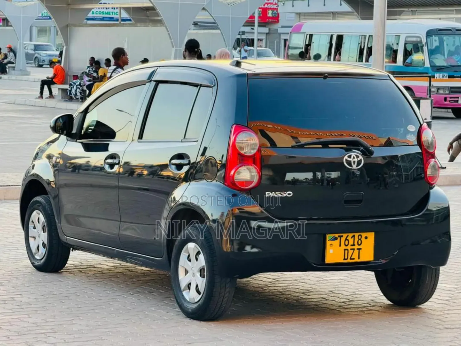 Toyota Passo 2009 Black
