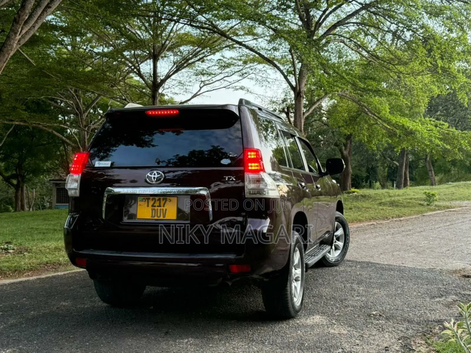 Toyota Land Cruiser Prado 2010 Burgundy
