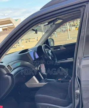 Subaru Forester 2010 Black