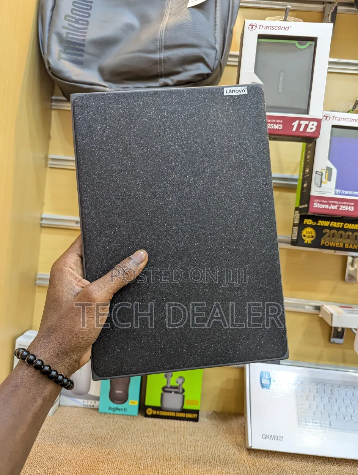 Laptop Lenovo 100e 4GB Intel Pentium SSD 128GB