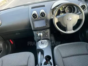Nissan Dualis 2008 Gold