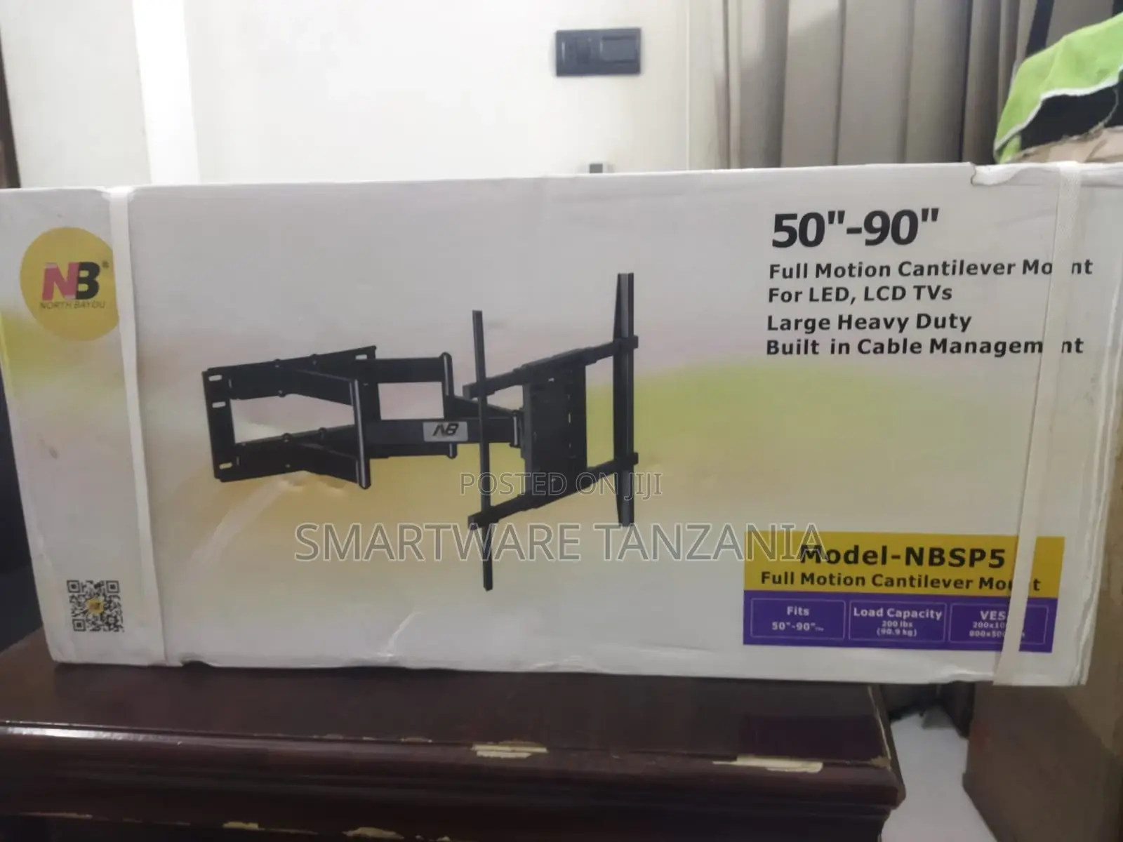 Full Motion TV Wall Mount For 50" To 90" LCD/LED TV