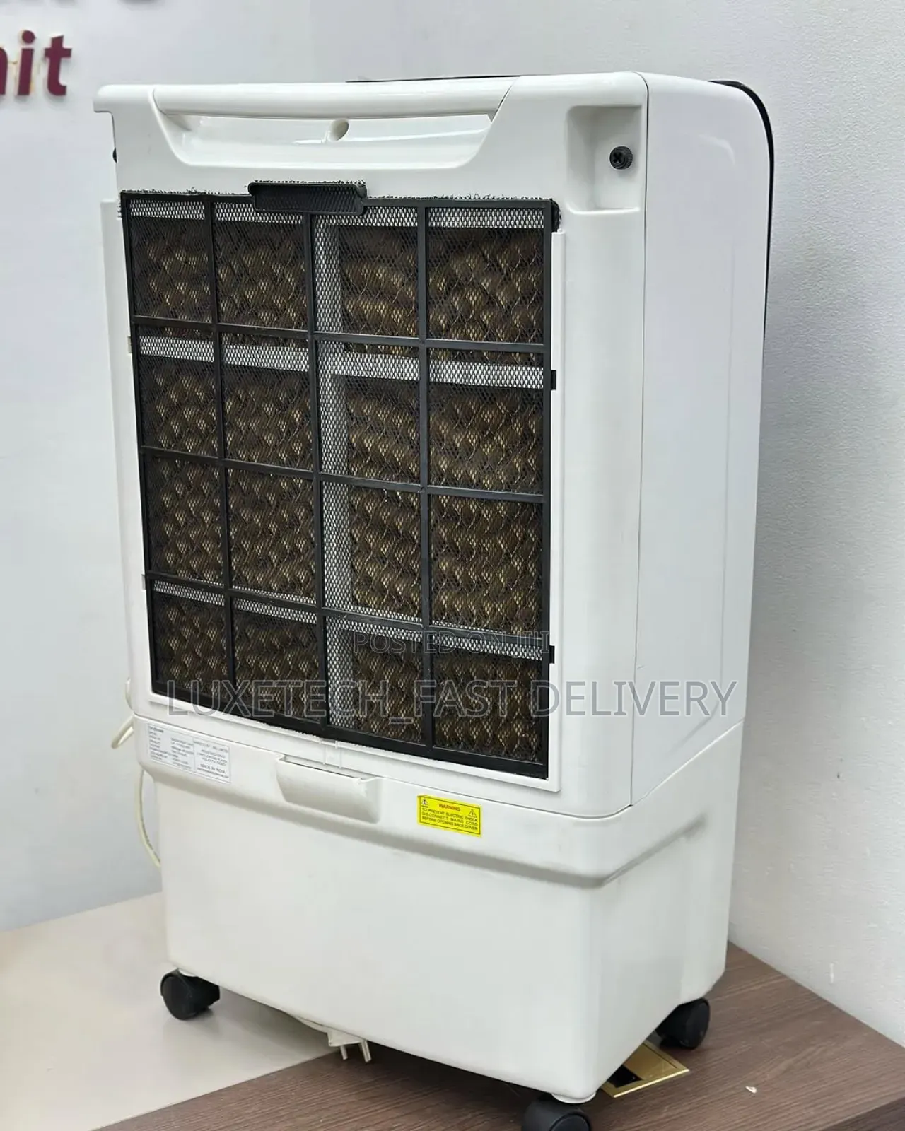 Hindware Snowcrest 24 Litres Inverter Personal Air Cooler