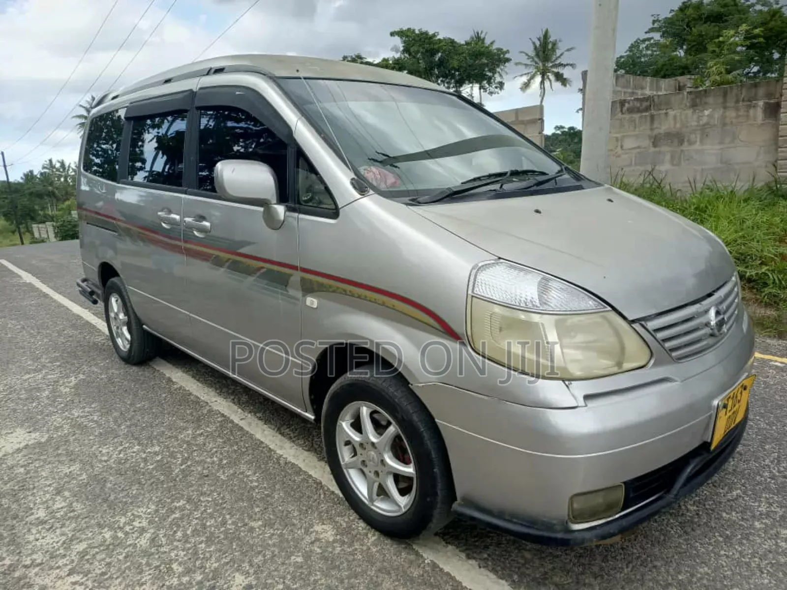 Nissan Serena 2001 Silver