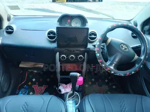 Toyota IST 2003 Silver