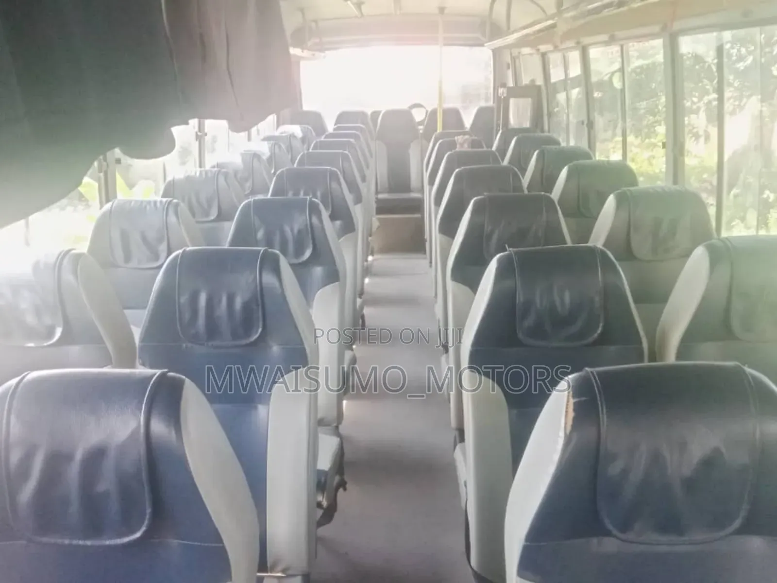 Tata Starbus Ultra Skool 2023 White