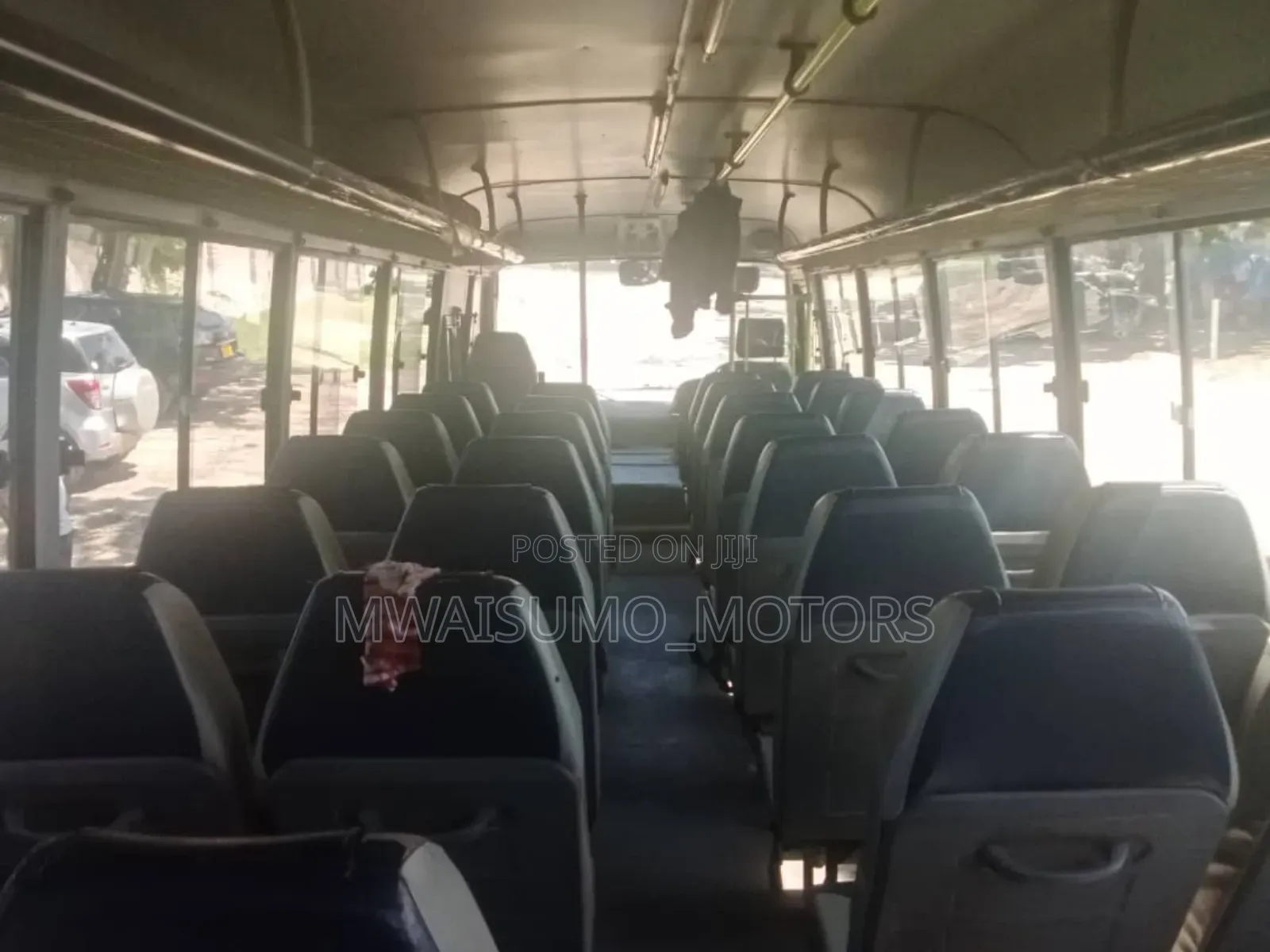 Tata Starbus Ultra Skool 2023 White