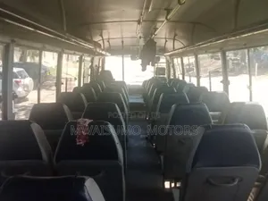 Tata Starbus Ultra Skool 2023 White