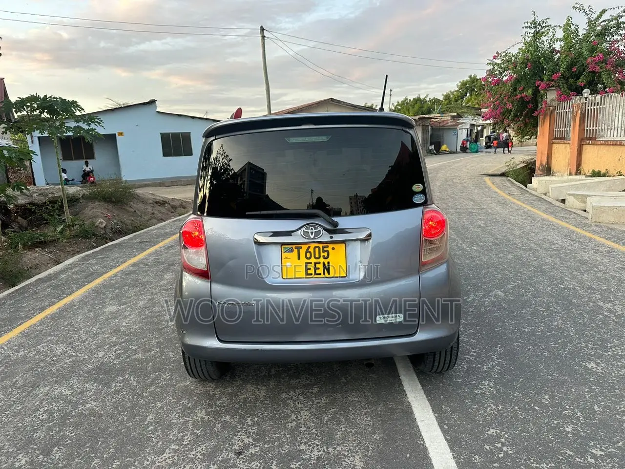 Toyota Ractis 2010 Gray