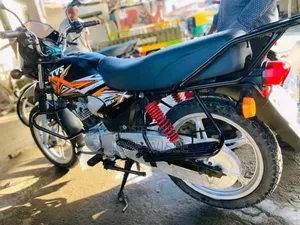 TVS HLX Plus ES 2024 Black