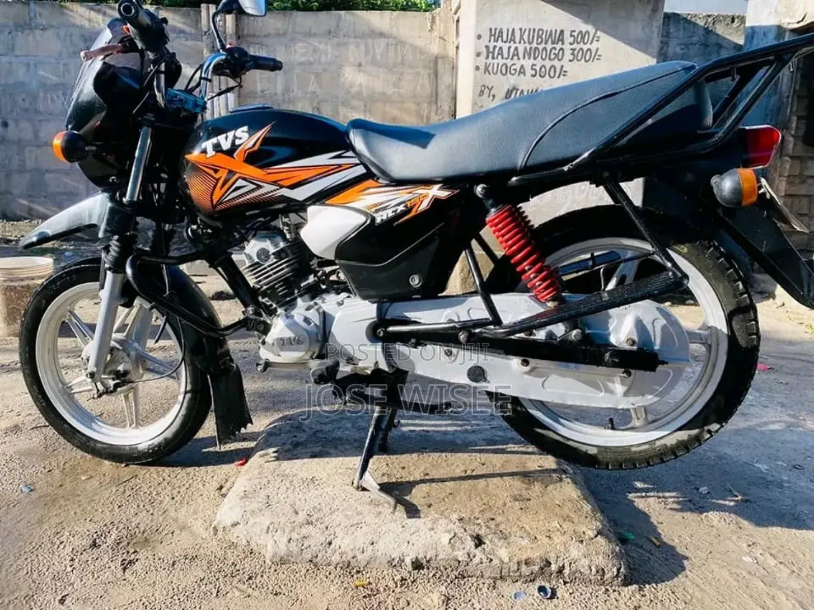 TVS HLX Plus ES 2024 Black