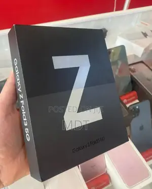 Photo - New Samsung Galaxy Z Fold 3 256 GB Black