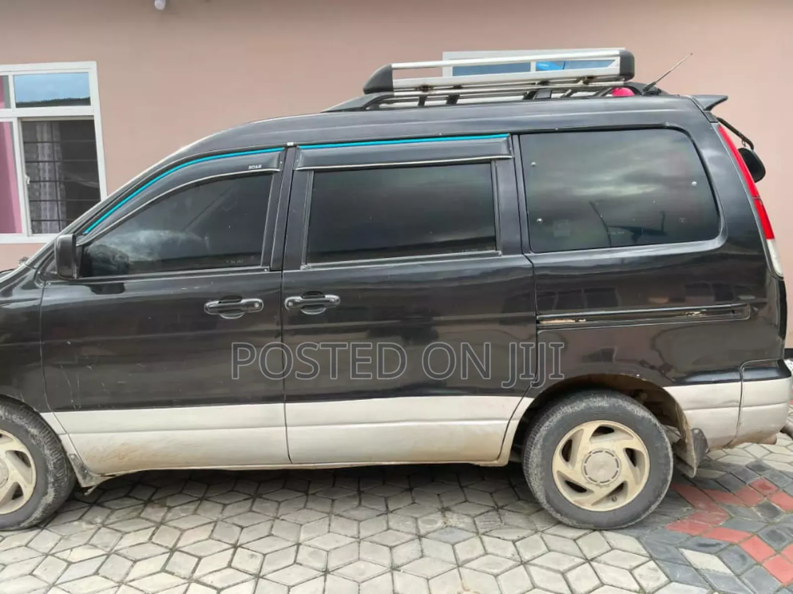 Toyota Noah 2003 Black