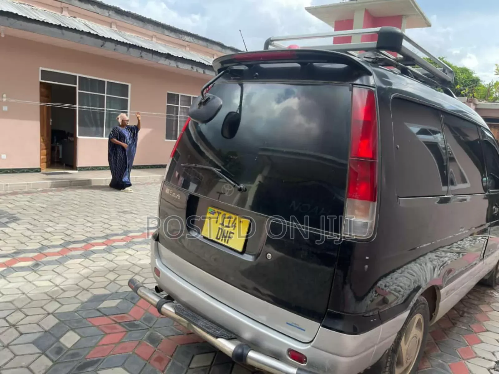 Toyota Noah 2003 Black