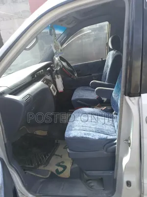 Toyota Noah 2001 White