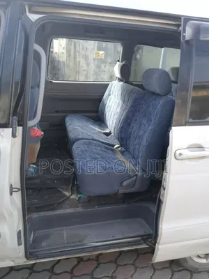 Toyota Noah 2001 White