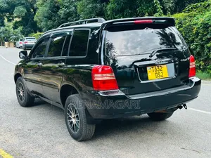 Toyota Kluger 2004 Black