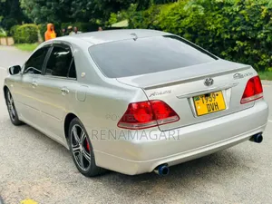 Toyota Crown 2006 Silver