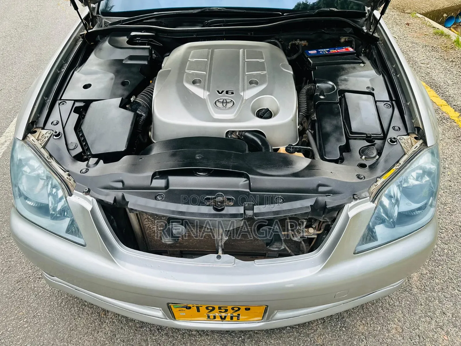 Toyota Crown 2006 Silver